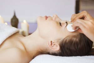 Limpieza de cutis facial.